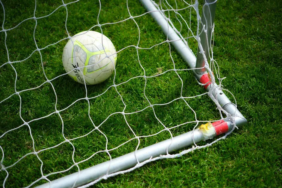 How to Build and Use a Liverpool FC Squad Depth Chart for the 2024–25 Season