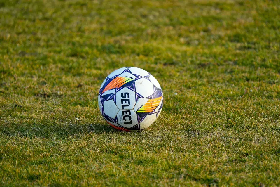 How to Track Liverpool’s Knockout Stage Pathways: A Fan’s Guide to Competition Coverage